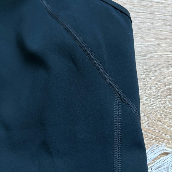 LNDR Tank - Picture 2 of 5